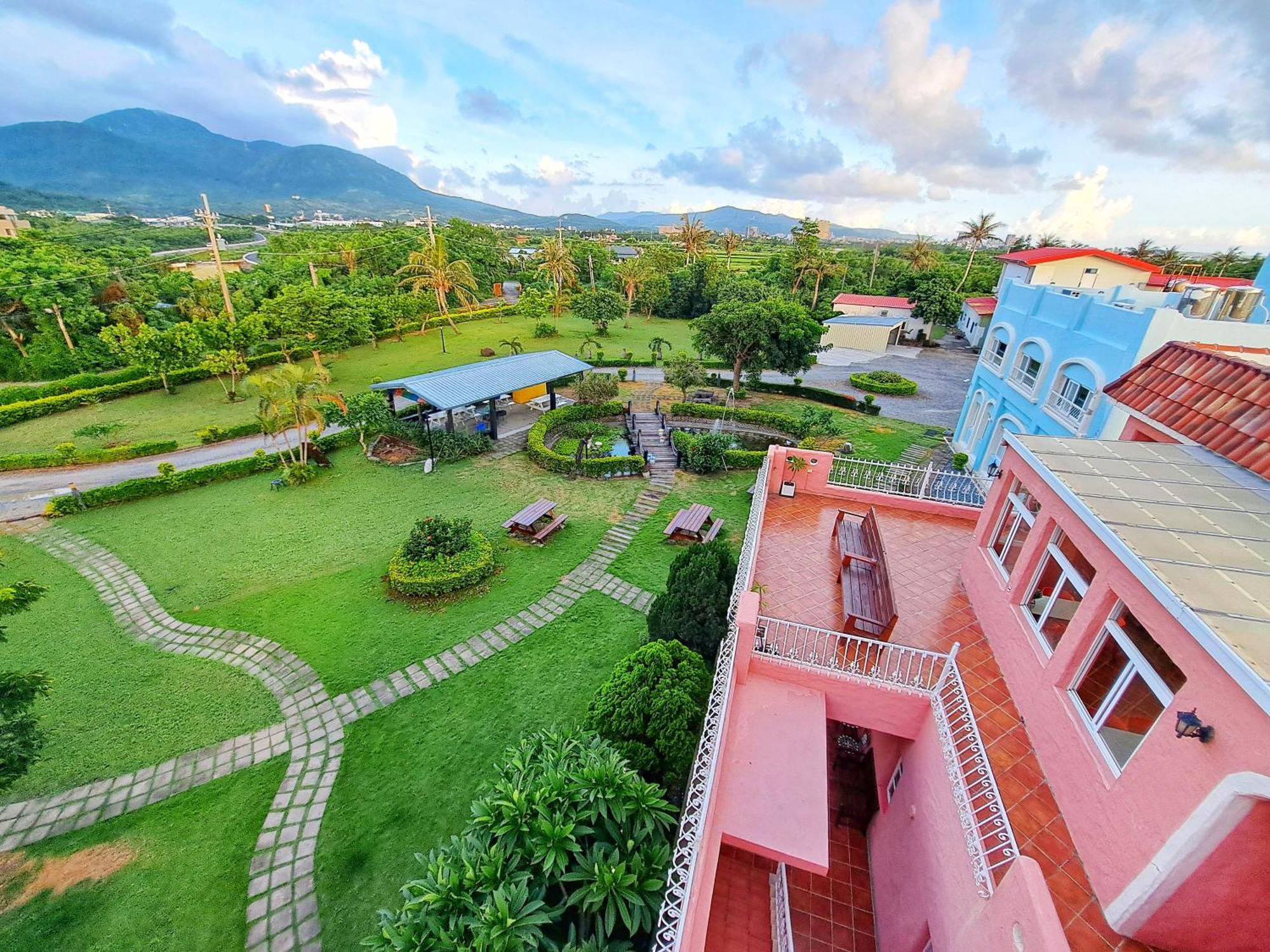 Kenting Avignon Bed & Breakfast Hengchun Exterior photo
