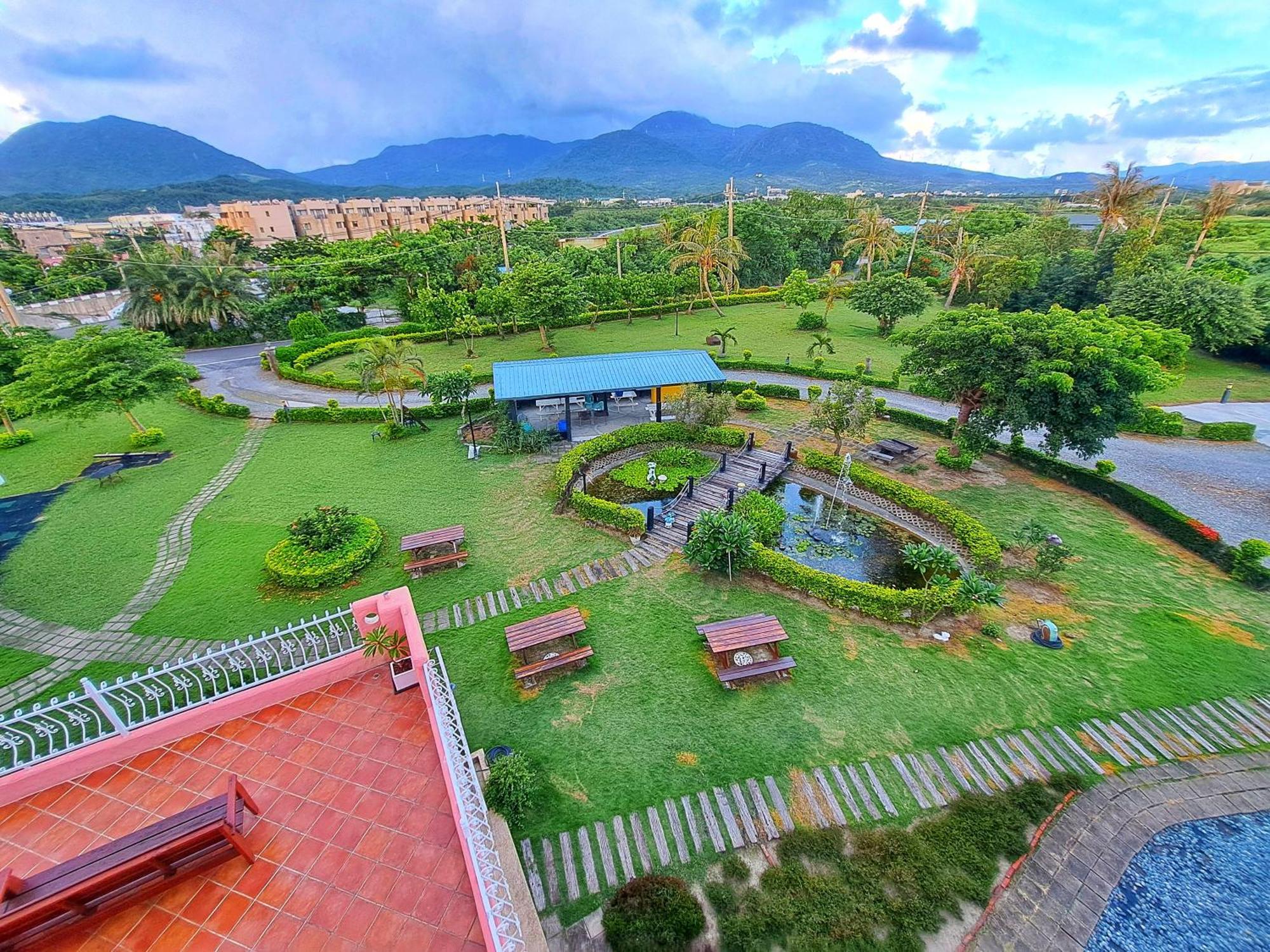 Kenting Avignon Bed & Breakfast Hengchun Exterior photo