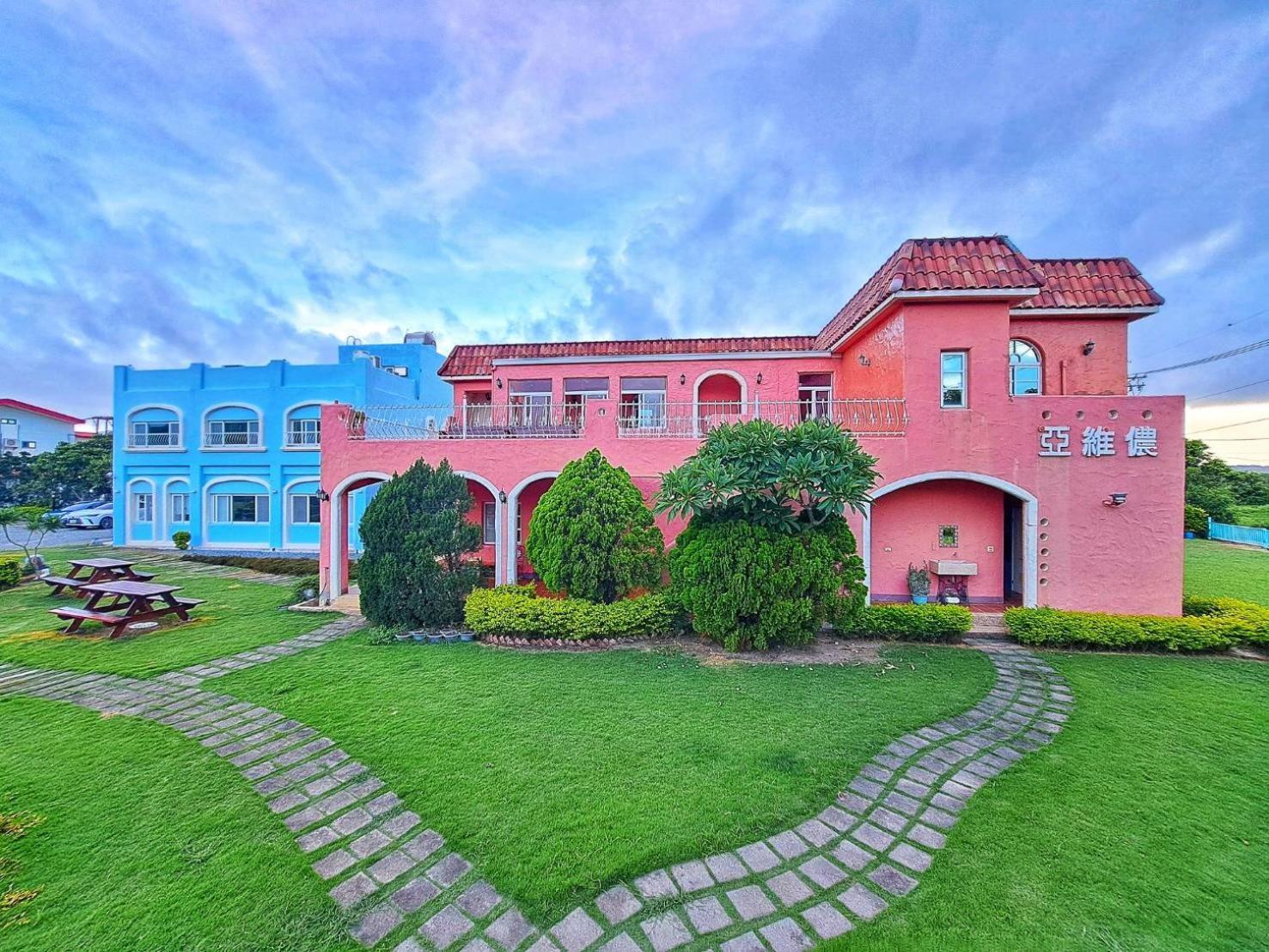 Kenting Avignon Bed & Breakfast Hengchun Exterior photo