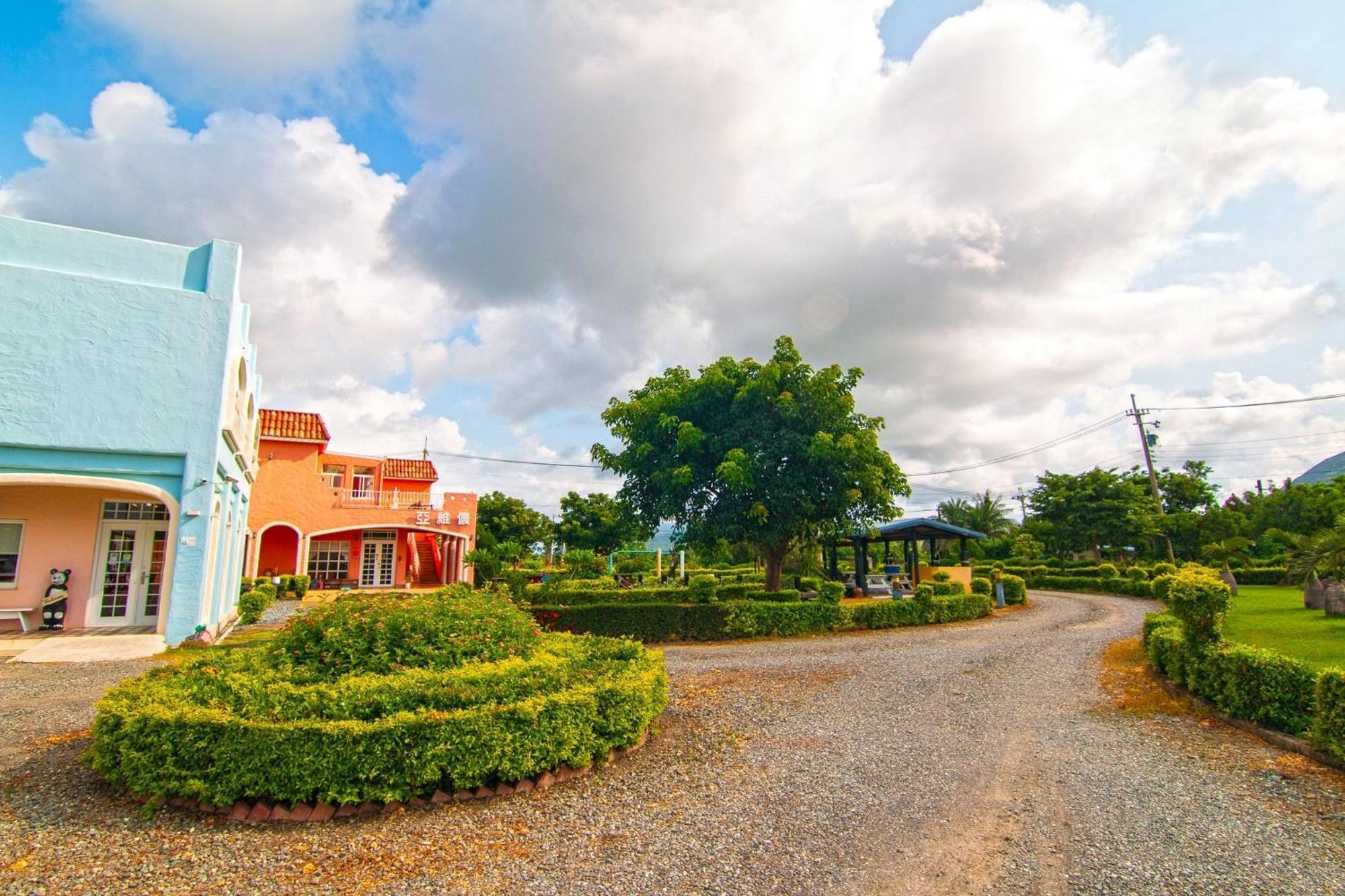 Kenting Avignon Bed & Breakfast Hengchun Exterior photo