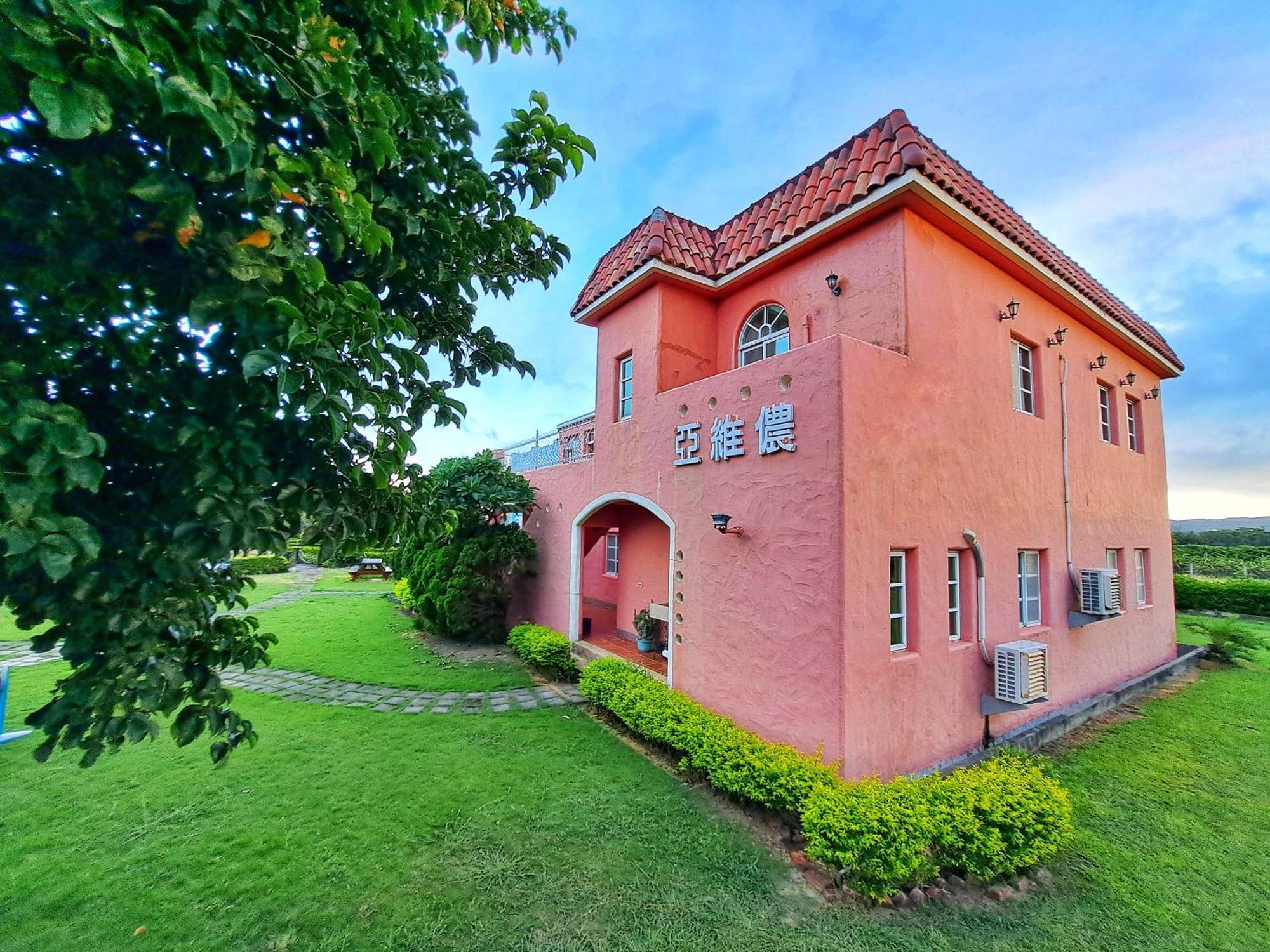 Kenting Avignon Bed & Breakfast Hengchun Exterior photo